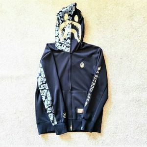 BAPE x Travis Scott Shark Black Hoodie Gold Embroider Men s Size Large